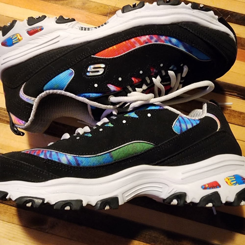 Skechers